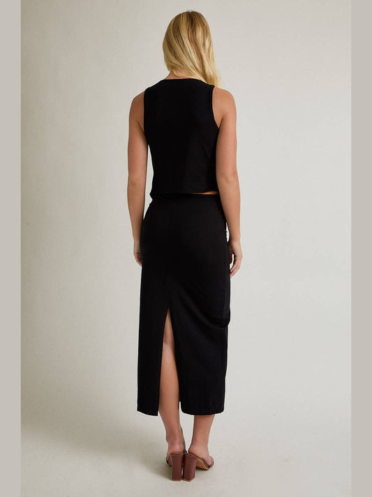 V-NECK FRONT TWIST DETAIL KNIT TOP WITH MIDI SKIRT