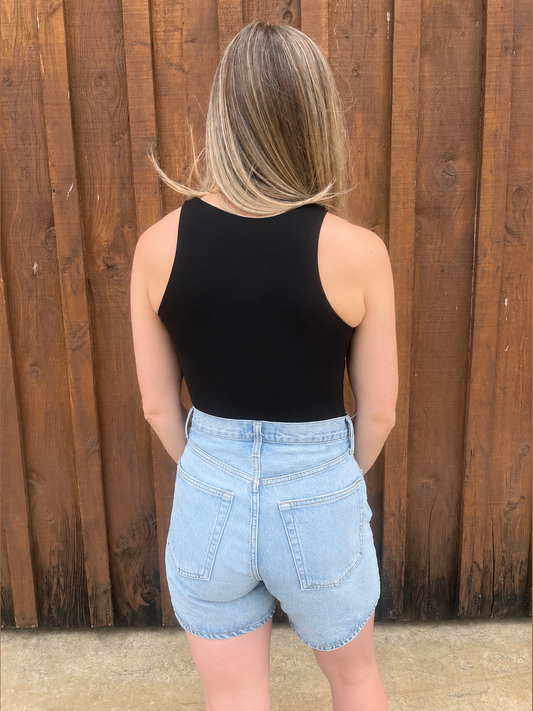 BLACK ROUND NECK BODYSUIT