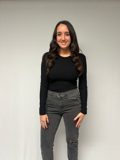 BLACK OR WHITE LONG SLEEVE CREW NECK SOLID COLOR BODYSUIT