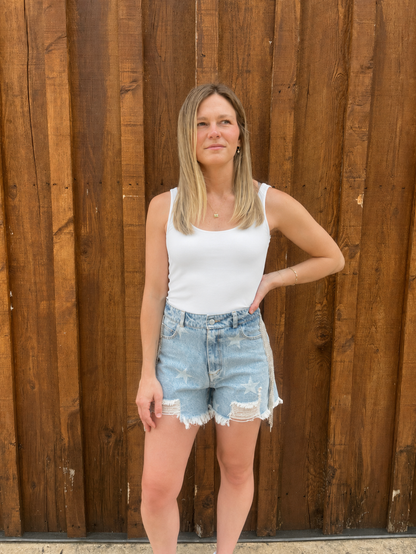 WHITE SCOOP NECK BODYSUIT