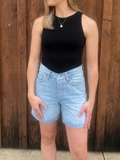 BLACK ROUND NECK BODYSUIT