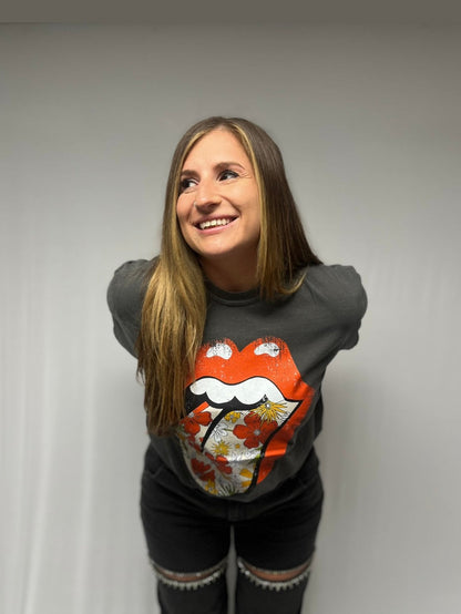 RETRO LIPS ROCK AND ROLL T-SHIRT